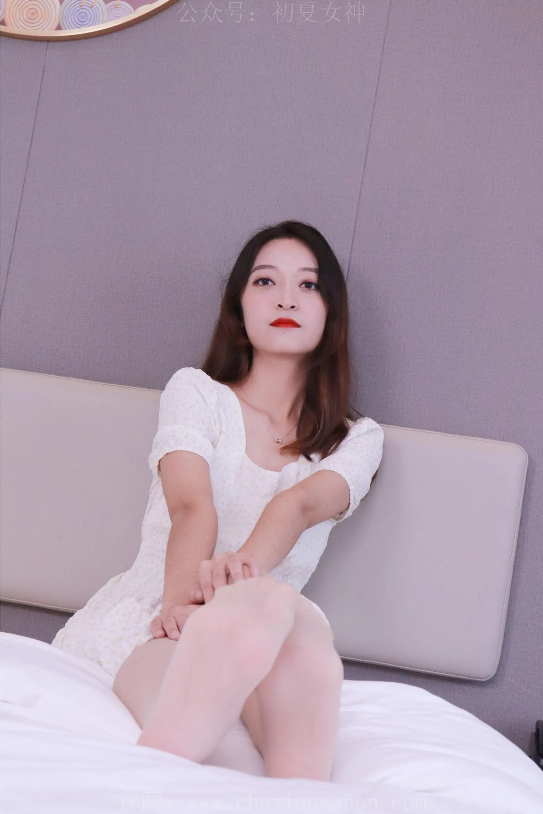 初夏女神 NO.015 依依白色M码秋季连衣裙搭高跟鞋 [137P]插图2